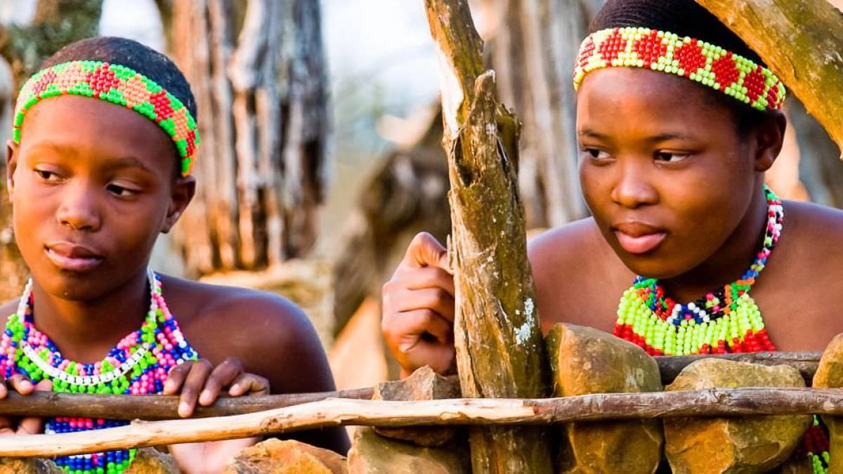 Zulu-Frauen im Shakaland |  Dirk Bleyer / Chamleon