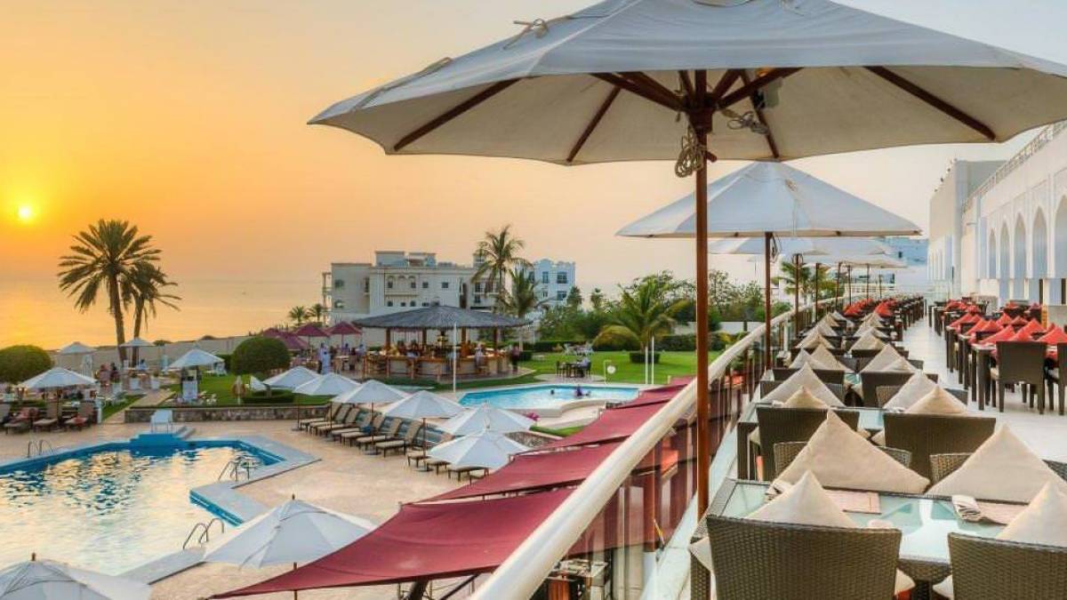 Crowne Plaza Maskat |  Crowne Plaza Maskat / Chamleon