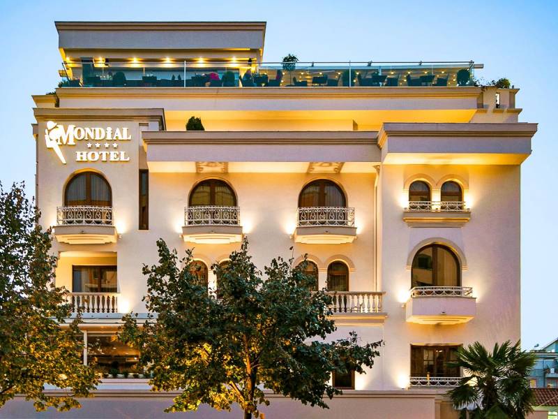 Mondial Hotel |  Mondial Hotel / Chamleon