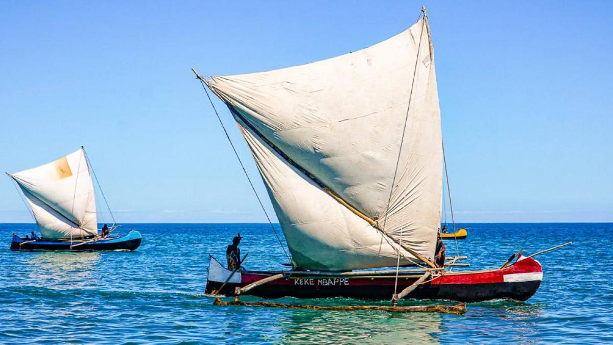 Fischerboote auf dem Weg zur Lagune von Anakao |  Anne Wiborg / Chamleon