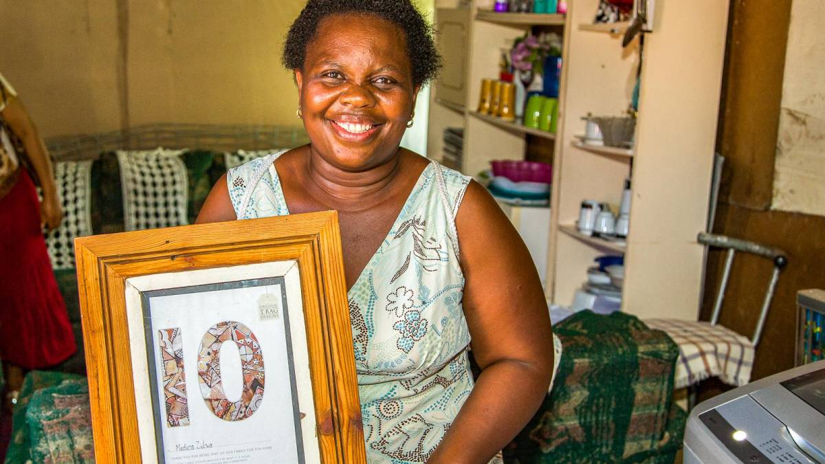 Langjhrige Mitarbeiterin von T-Bag Designs |  E.J. Langner, Fairfield Tours / Chamleon