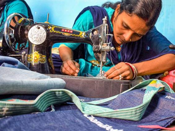 Eine Chamleon-Tasche entsteht |  Sanshil Foundation / Chamleon