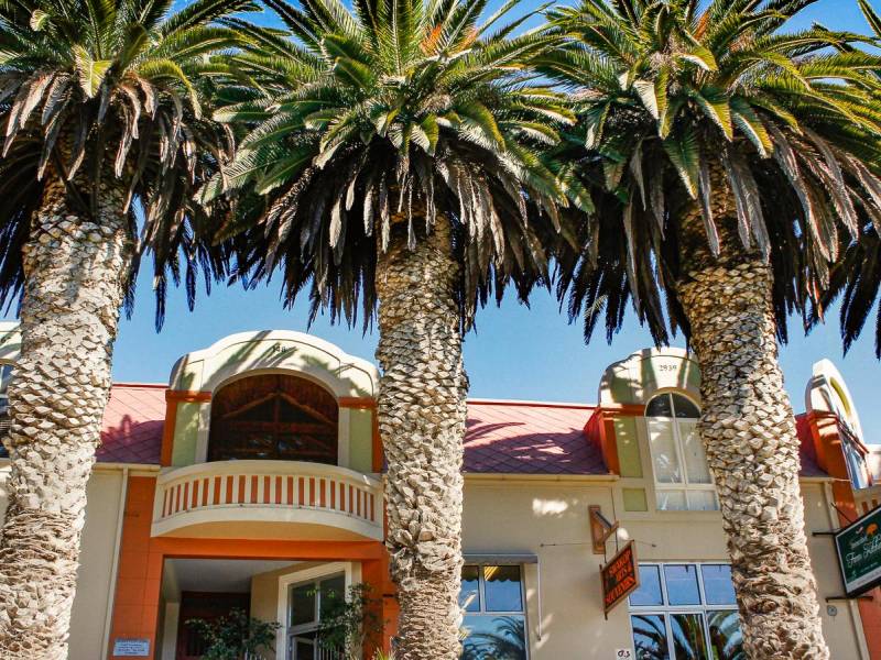 Swakopmund Luxury Suites |  Karin Retief, Swakopmund Luxury Suites / Chamleon