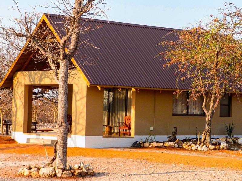 Callies Game Lodge |  Callies Game Lodge / Chamleon