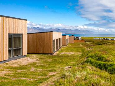 Arnarstapi Hotel |  Sverrir Gunnlaugsson, Arnarstapi Hotel / Chamleon