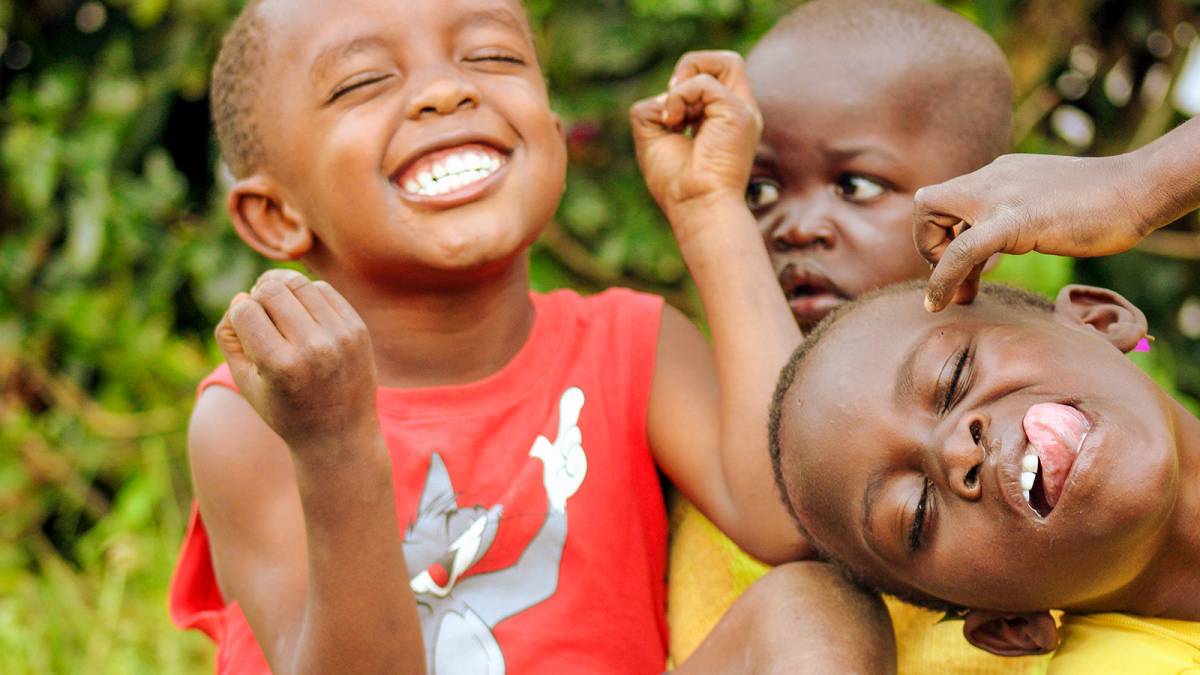 Nherin bei T-Bag Designs |  E.J. Langner, Fairfield Tours / Chamleon