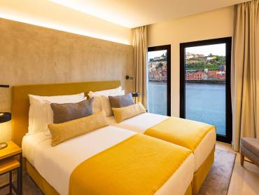 Neya Hotel in Porto |  Neya Hotel / Chamleon