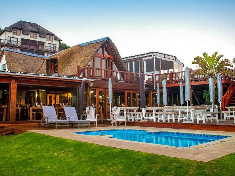 Crawfords Beach Lodge |  Crawfords Beach Lodge / Chamleon