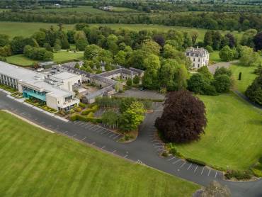 Moyvalley Hotel |  Moyvalley Hotel / Chamleon