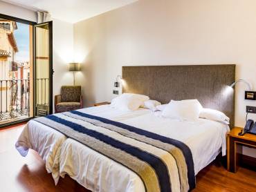 Monjas del Carmen in Granada |  Santopalomo, Monjas del Carmen / Chamleon