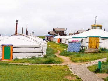 Chustain-Nuru-Jurtencamp |  Anne Davids / Chamleon